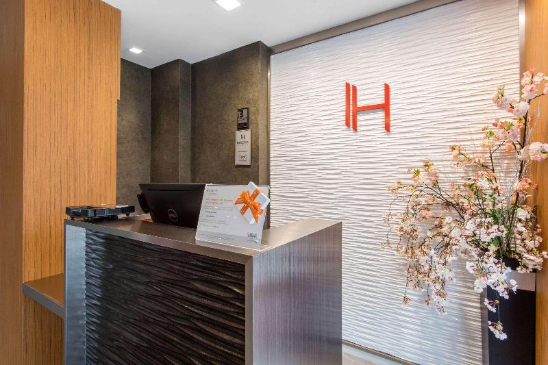 Insignia Hotel Ascend Hotel Collection - Lobi