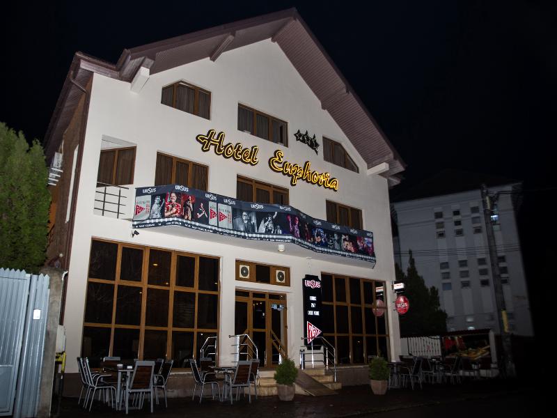 Hotel Euphoria - Genel