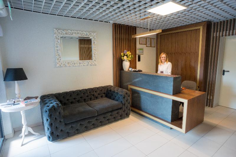 UBA Accommodation Aparthotel - Lobi