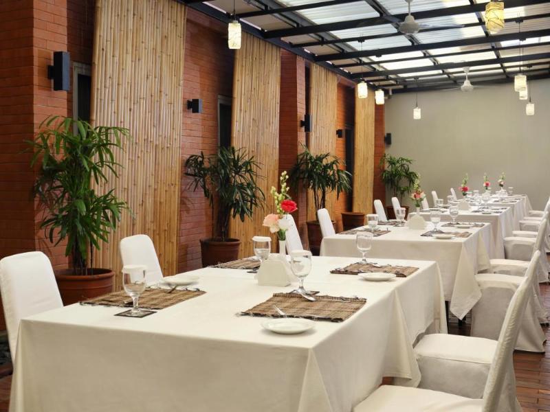 Zizz Convention Hotel - Restoran