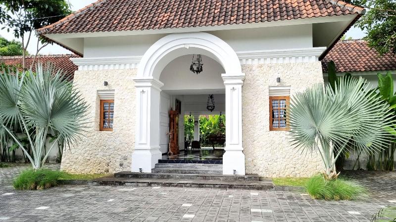 Omatha Village - Genel