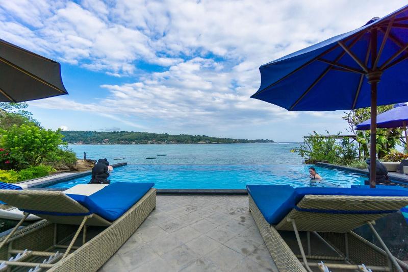 Laguna Reef Huts Lembongan - Havuz