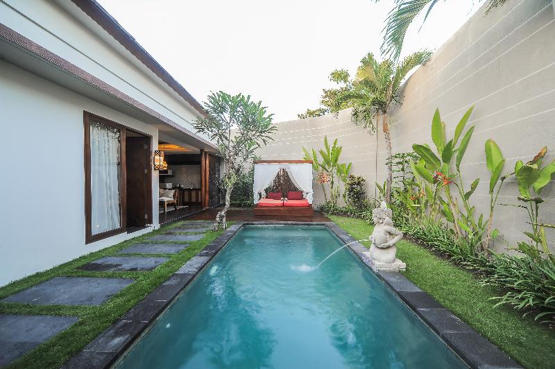 Gaing Mas Jimbaran Villas by Gaing Mas Group - Havuz