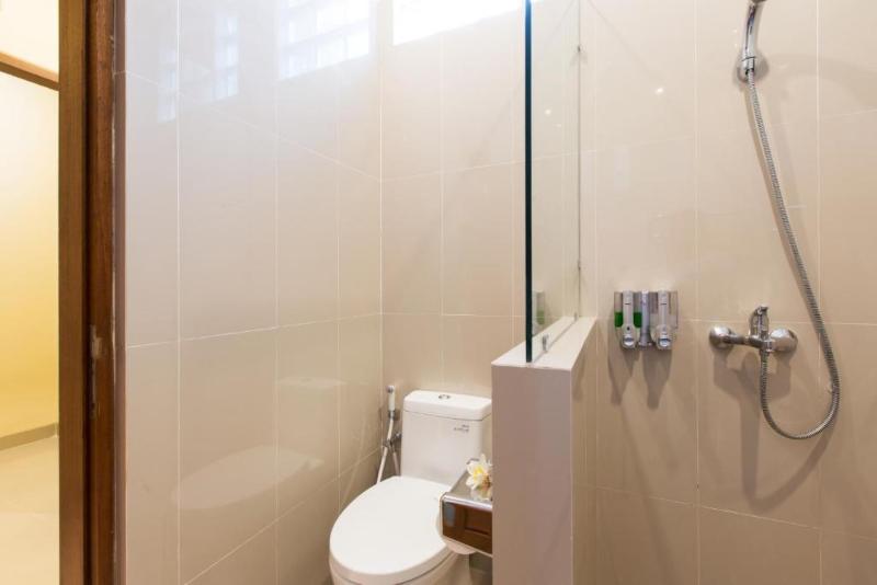 Kubu Petitenget Suite Seminyak by ZUZU - Oda