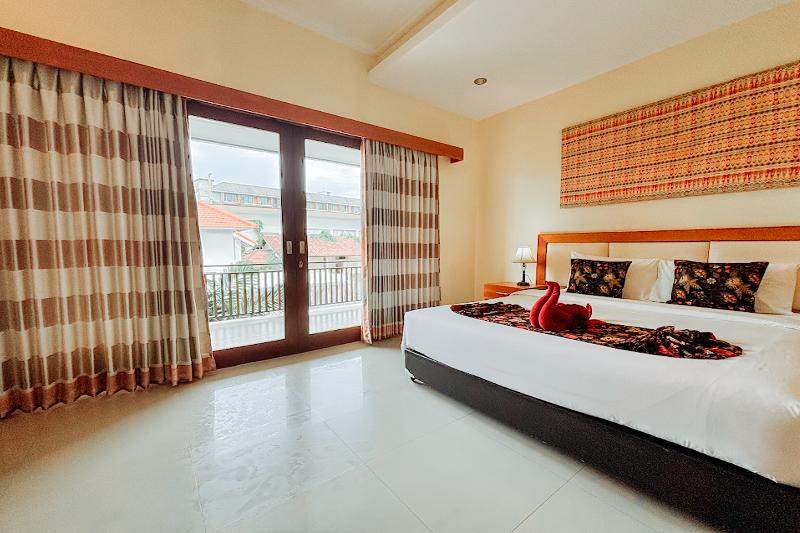 Kubu Petitenget Suite Seminyak by ZUZU - Oda