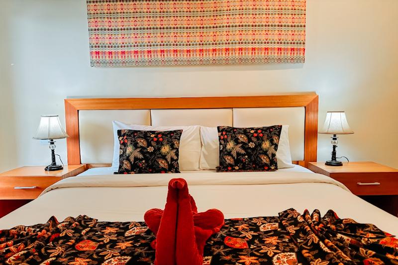 Kubu Petitenget Suite Seminyak by ZUZU - Oda