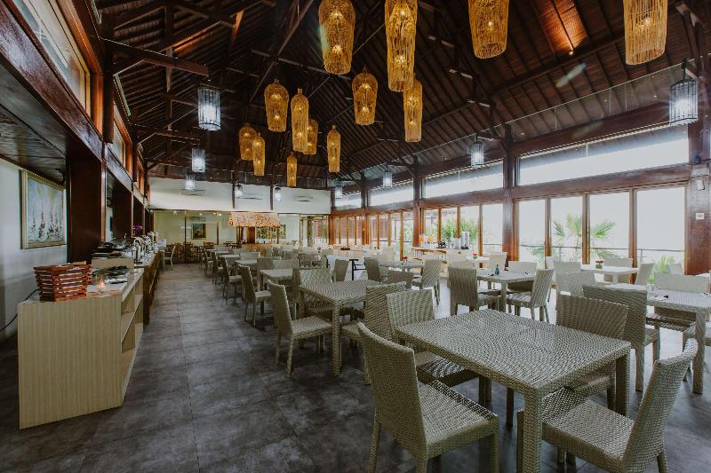 d'Nusa Beach Club and Resort - Restoran