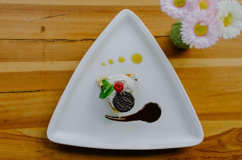 d'Nusa Beach Club and Resort - Restoran
