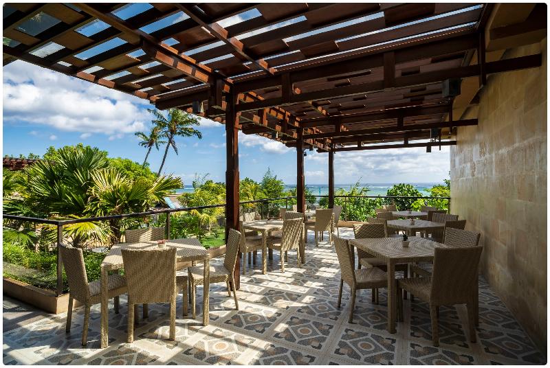 d'Nusa Beach Club and Resort - Restoran