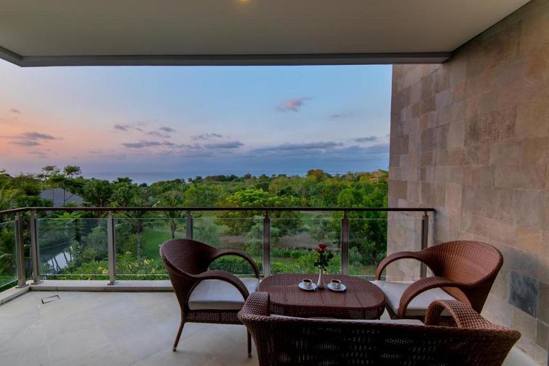 Luxury Apartment at AYANA Residences - Genel