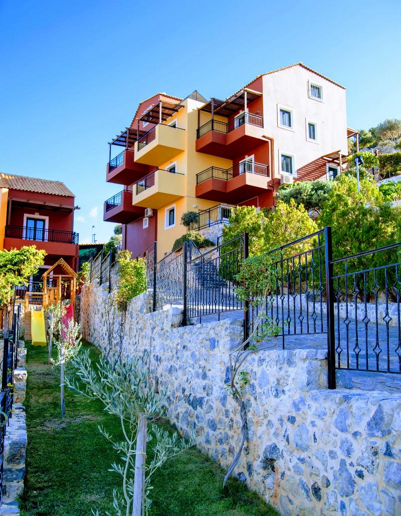 Ippoliti Village - Genel