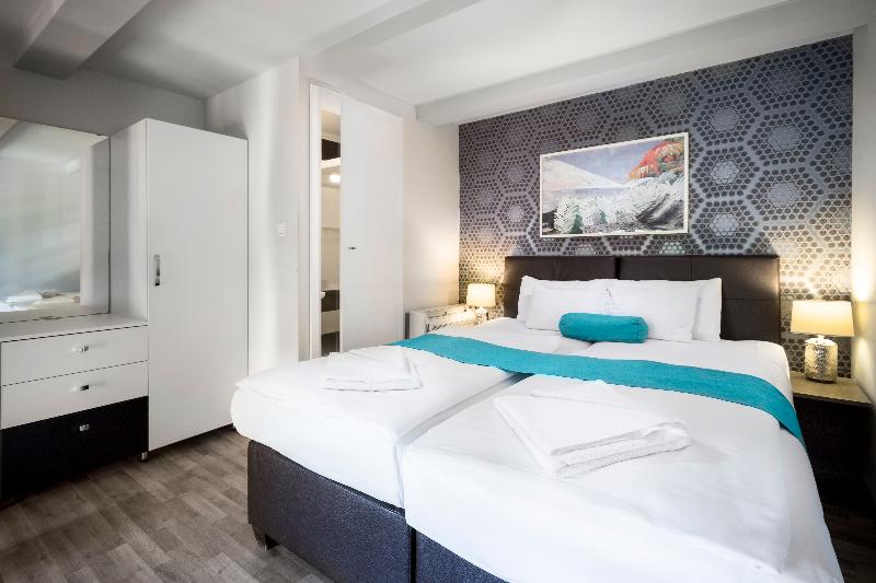 Hotel Mika Downtown - Oda