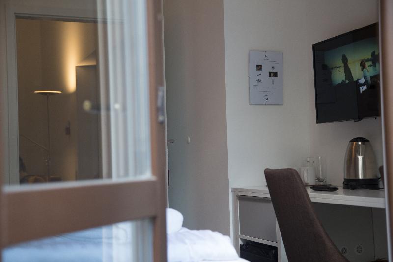Hotel Mika Downtown - Oda