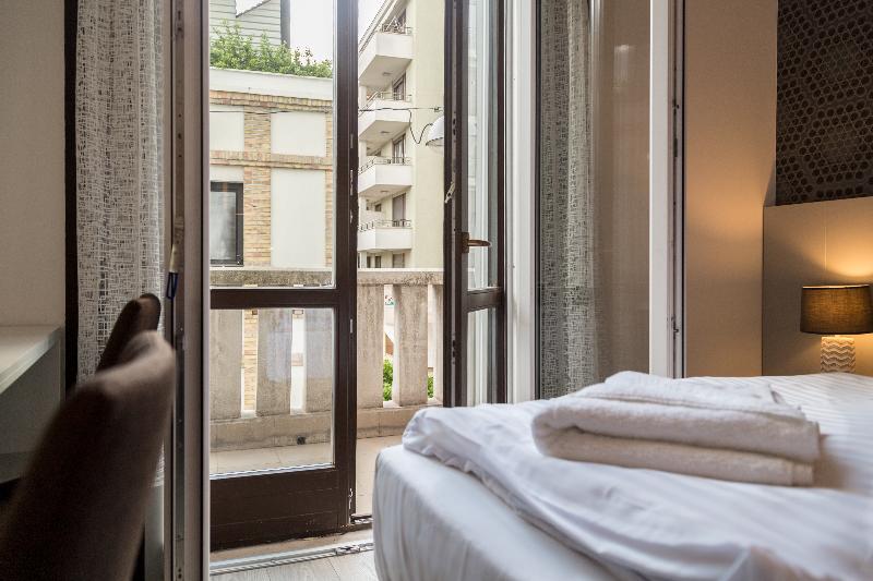 Hotel Mika Downtown - Oda