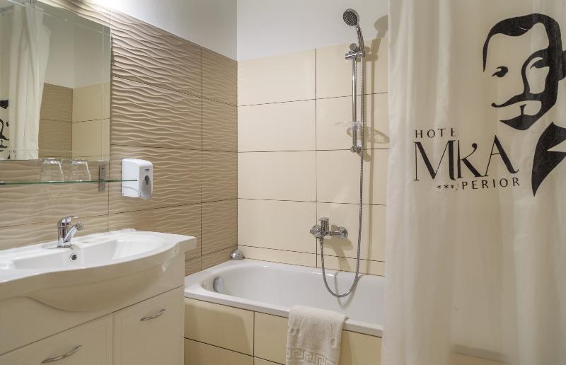 Hotel Mika Downtown - Oda