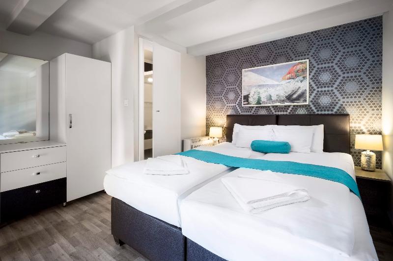 Hotel Mika Downtown - Oda