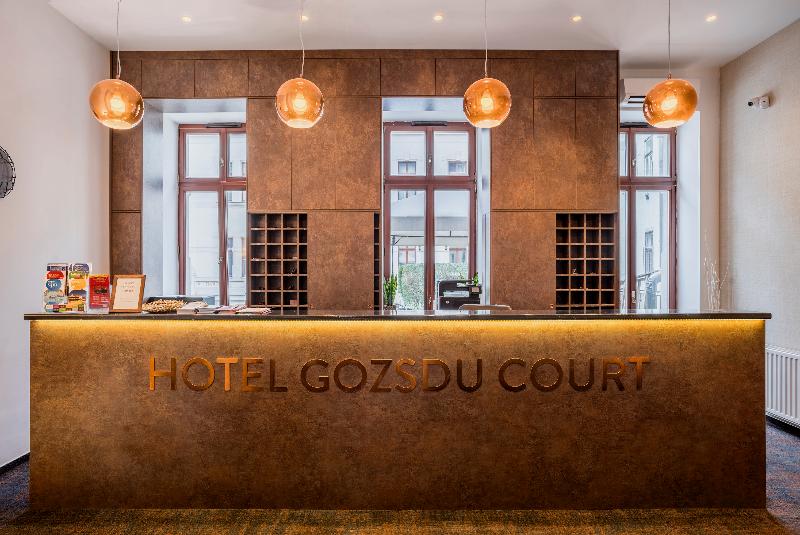 Gozsdu Court - Lobi