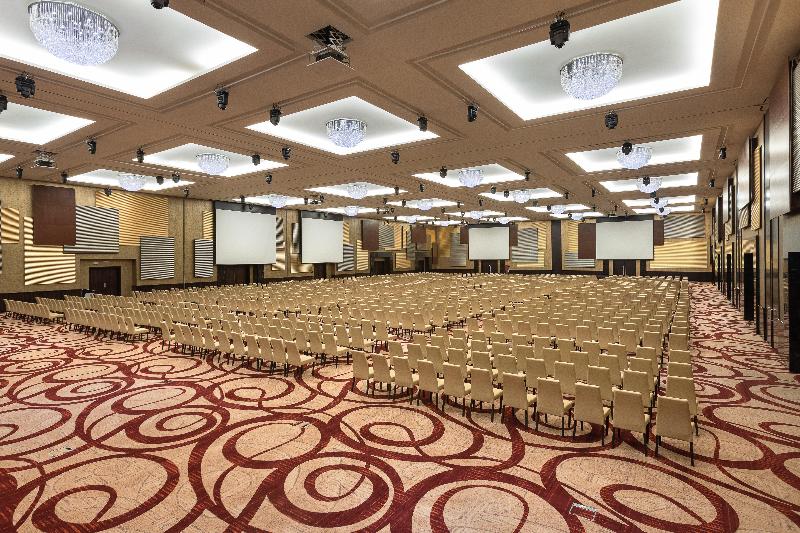 Crowne Plaza Riyadh RDC Hotel and Convention - Toplantı