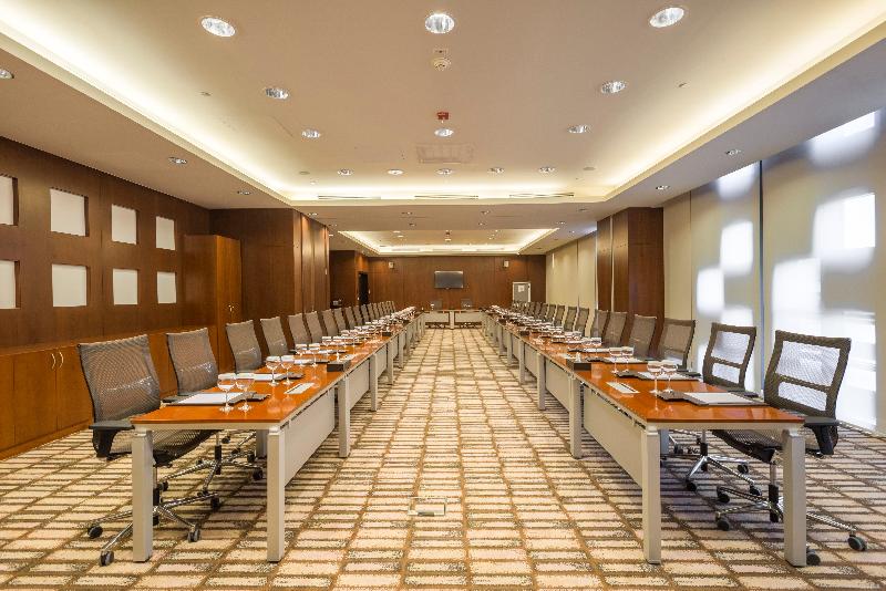 Crowne Plaza Riyadh RDC Hotel and Convention - Toplantı