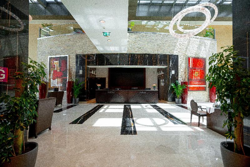 Crowne Plaza Riyadh RDC Hotel and Convention - Genel