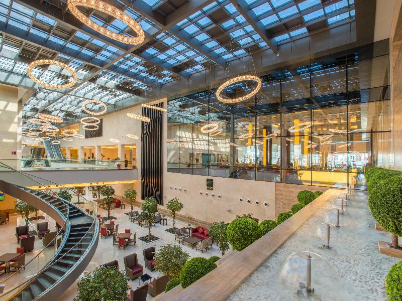 Crowne Plaza Riyadh RDC Hotel and Convention - Genel