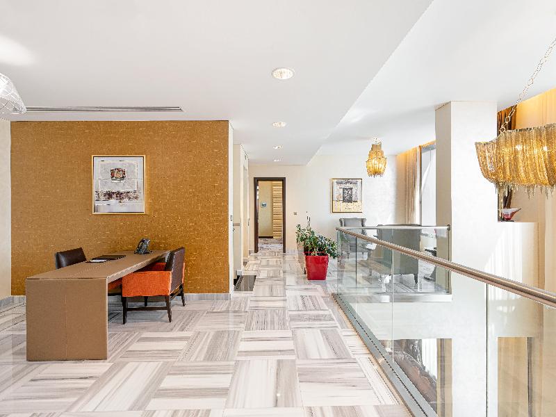 Crowne Plaza Riyadh RDC Hotel and Convention - Oda