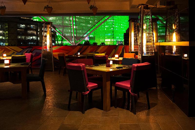 Crowne Plaza Riyadh RDC Hotel and Convention - Restoran