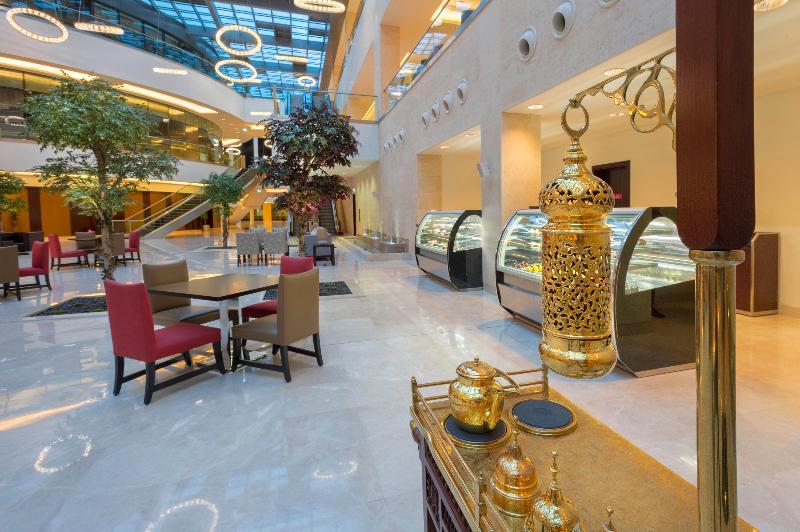 Crowne Plaza Riyadh RDC Hotel and Convention - Restoran