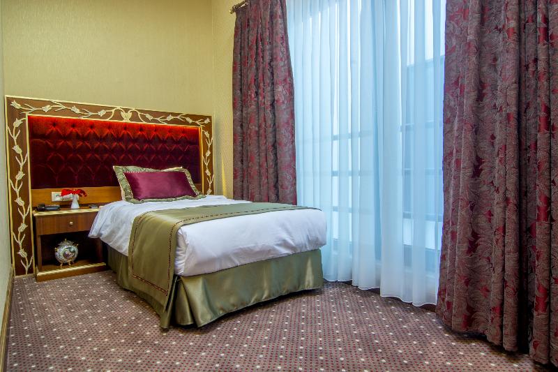 MB Deluxe Hotel - Oda