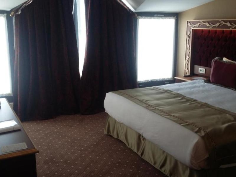 MB Deluxe Hotel - Oda