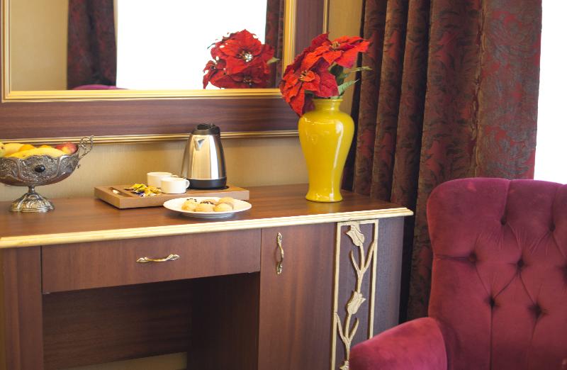 MB Deluxe Hotel - Oda
