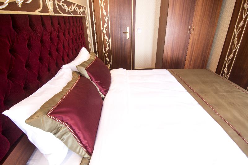 MB Deluxe Hotel - Oda