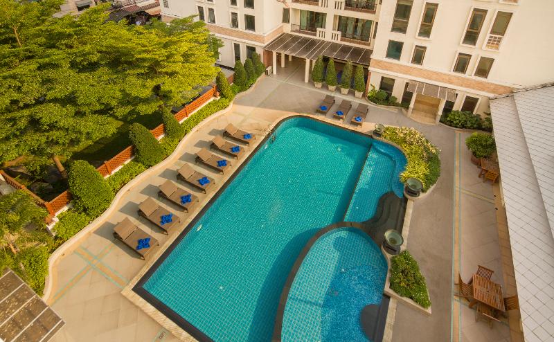 Lasalle Suites and Spa Hotel - Havuz