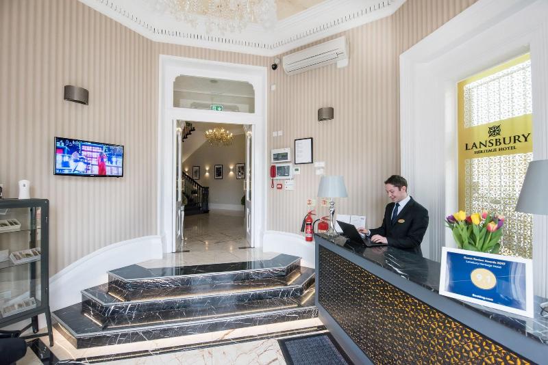The Lansbury Heritage A Sunday Ht- Canary Wharf - Lobi