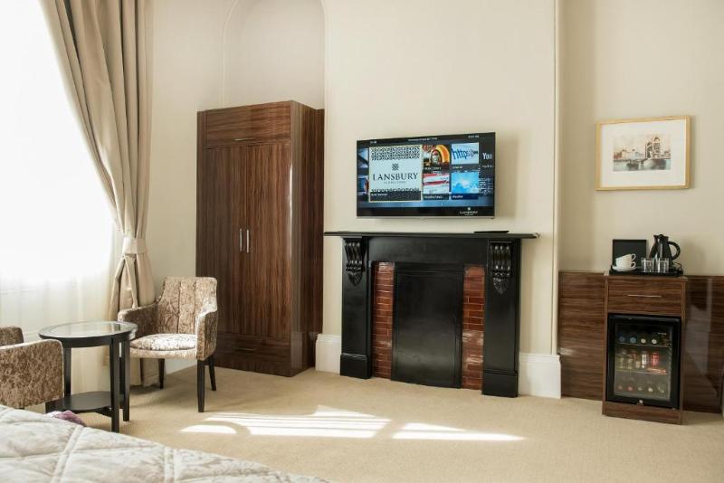 The Lansbury Heritage A Sunday Ht- Canary Wharf - Oda
