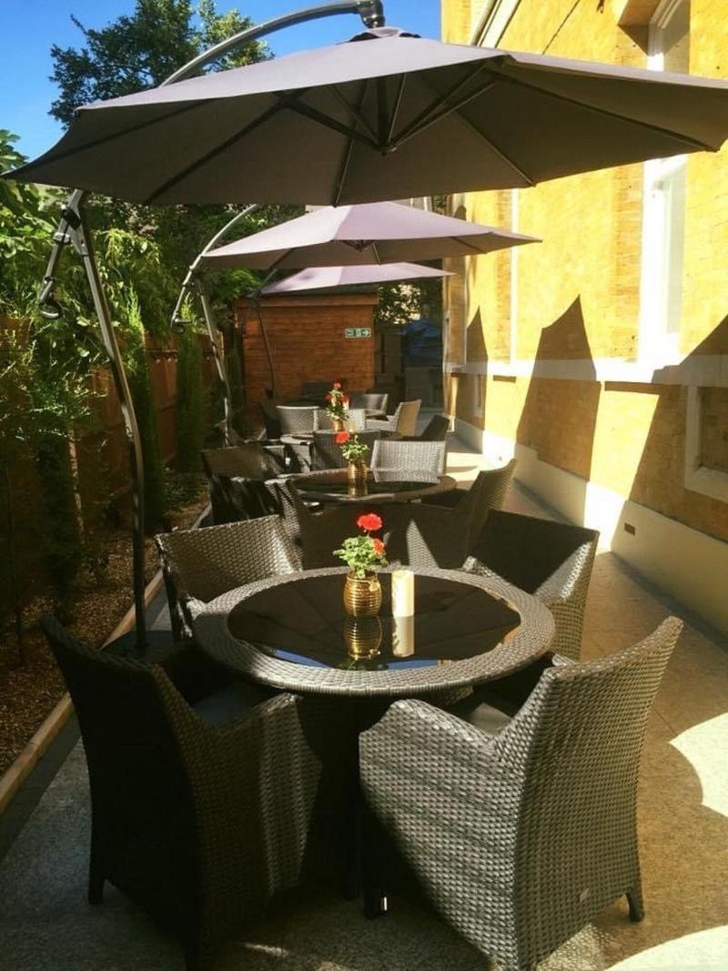 The Lansbury Heritage A Sunday Ht- Canary Wharf - Teras