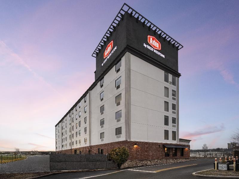 Aiden by Best Western Newark Airport - Genel