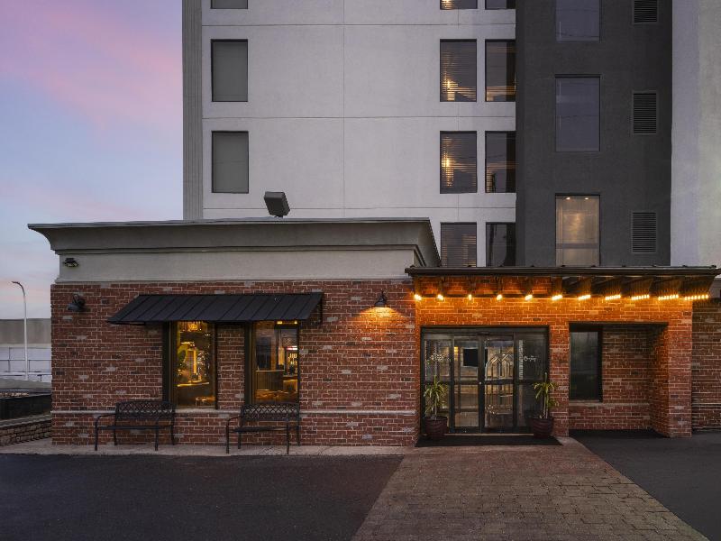 Aiden by Best Western Newark Airport - Genel
