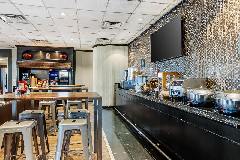 Aiden by Best Western Newark Airport - Restoran