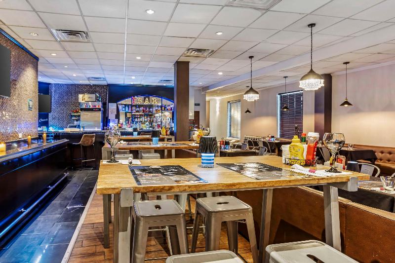 Aiden by Best Western Newark Airport - Restoran