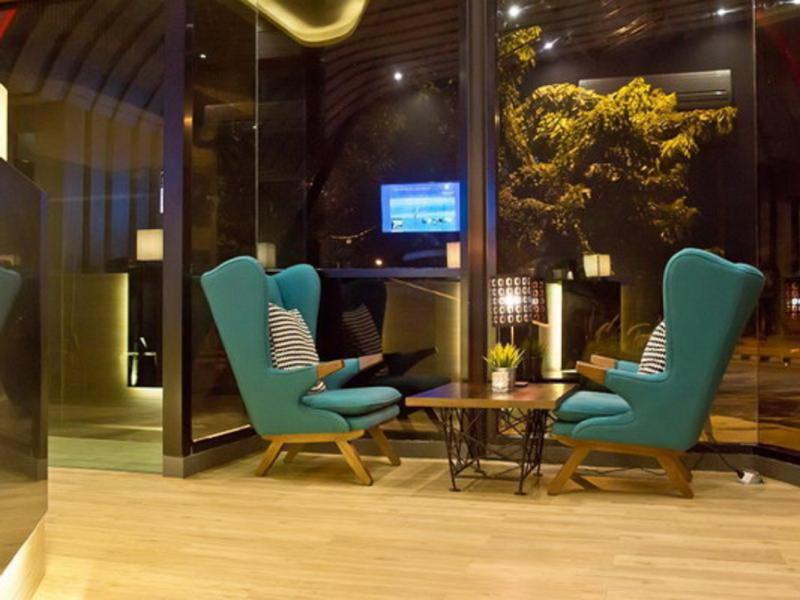 CoCo Hotel Bangkok - Lobi