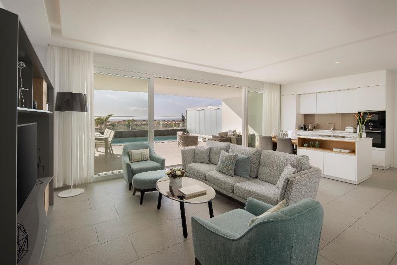 Royal Hideaway Corales Suites - Oda