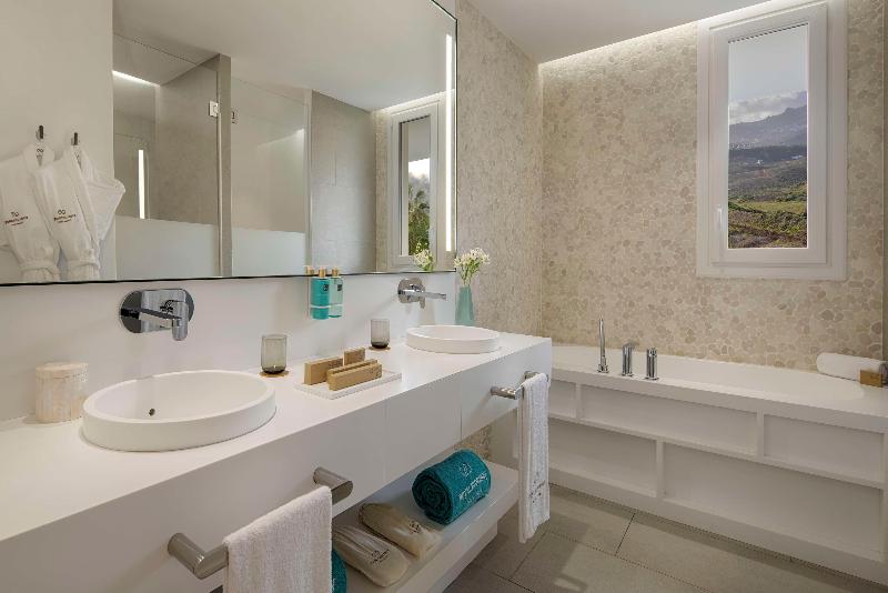 Royal Hideaway Corales Suites - Oda
