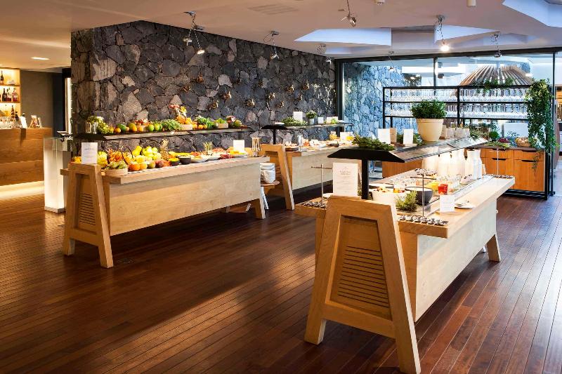 Royal Hideaway Corales Suites - Restoran