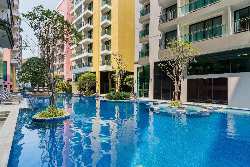 Citrus Grande Hotel Pattaya by Compass Hospitality - Havuz