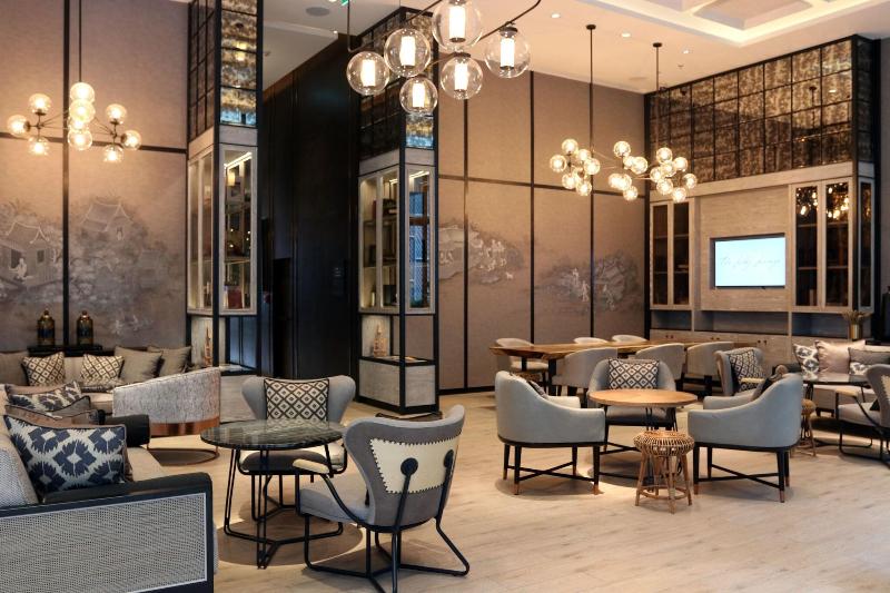 Marriott Bangkok Hotel The Surawongse - Lobi