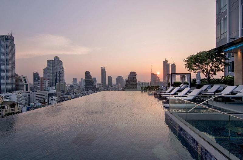 Marriott Bangkok Hotel The Surawongse - Havuz