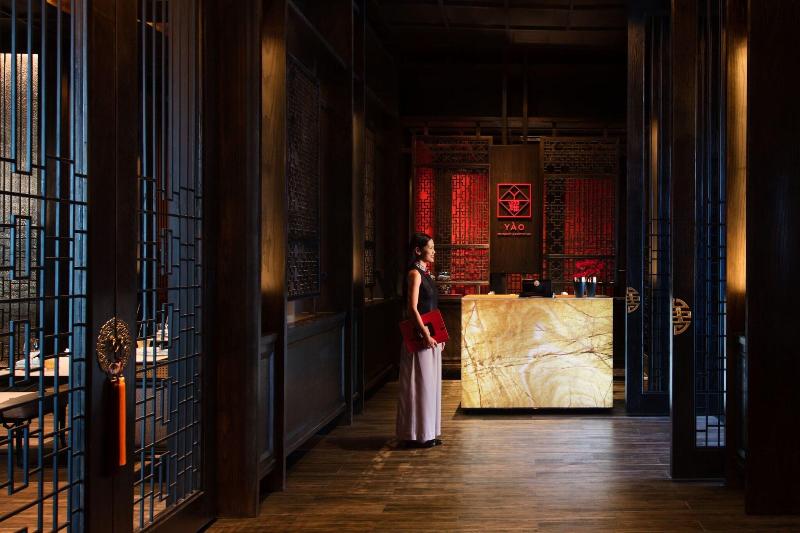Marriott Bangkok Hotel The Surawongse - Restoran