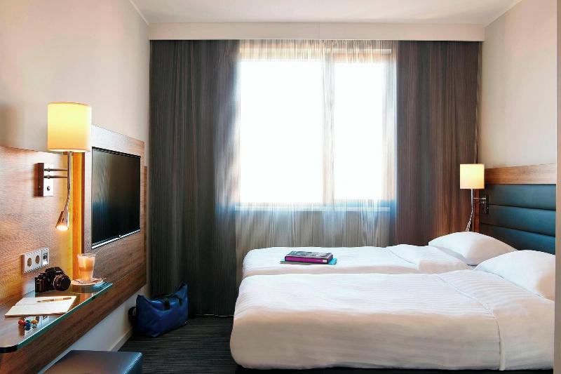 Moxy London Heathrow Airport - Oda