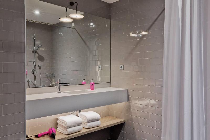 MOXY Tbilisi - Oda